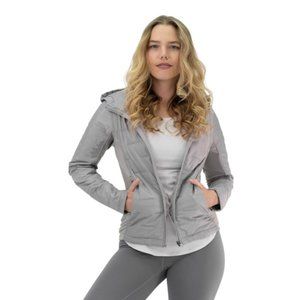 Balance Athletica Summit Jacket in Ash Size: L